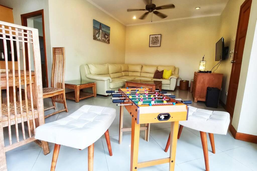 Anb Poolvilla 3Br Walk Private Beach In Pratamnak パッタヤー エクステリア 写真